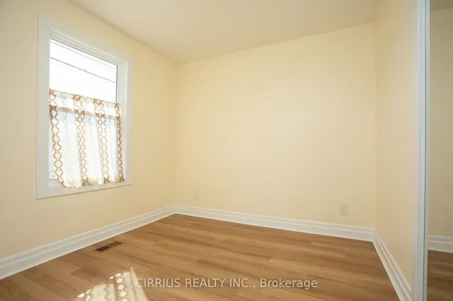 Additional image 8 of 48 East 18th St