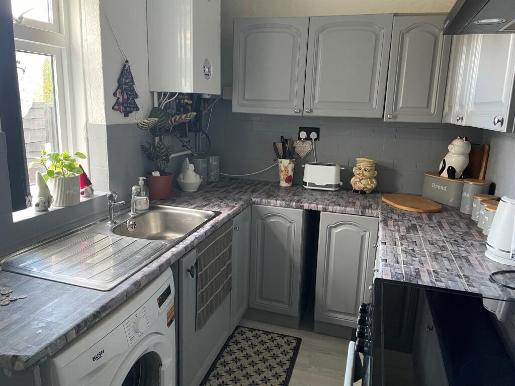 Additional image 7 of Rosebery Avenue, Yeovil