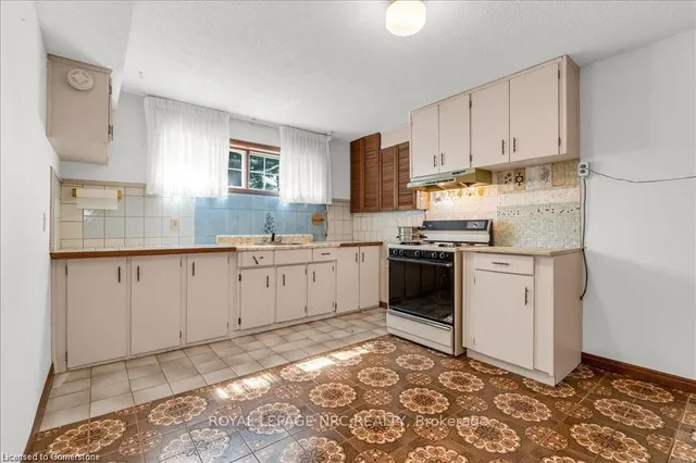 Additional image 23 of 103 Leggett Cres