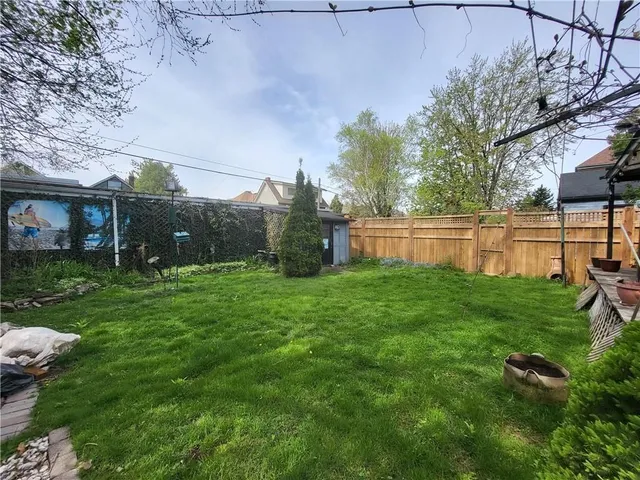 Additional image 7 of 321 CHARLTON Ave