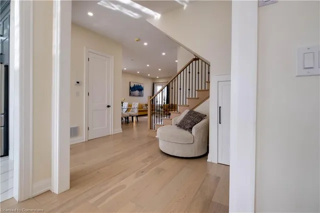 Additional image 19 of 117 Highland Rd