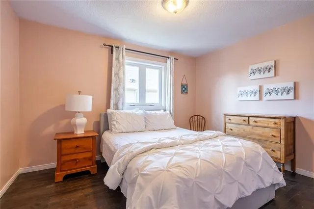 Additional image 21 of 117 LAURENDALE Ave