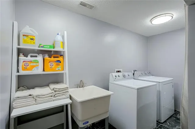 Additional image 37 of 1328 UPPER SHERMAN Ave Unit 9