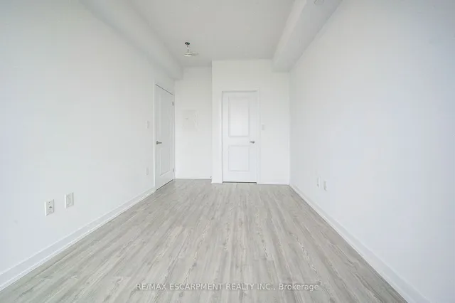 Additional image 23 of 450 Dundas St Unit 715