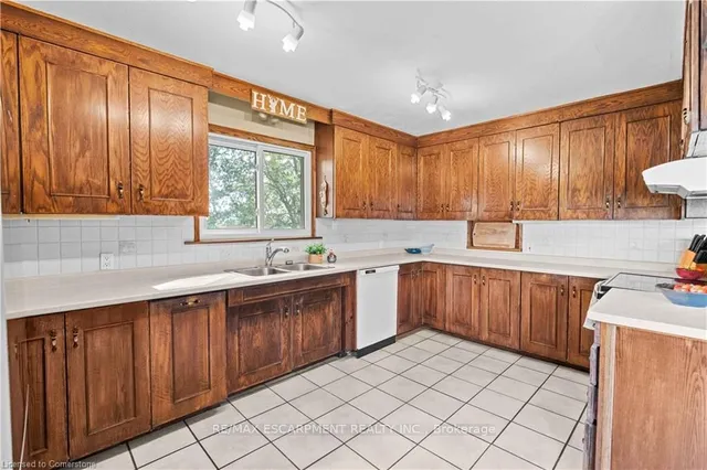 Additional image 18 of 247 Highway #5