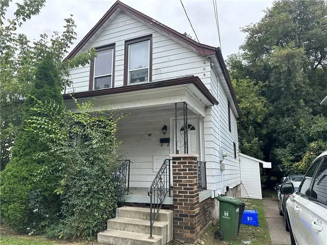 57 EMERSON St