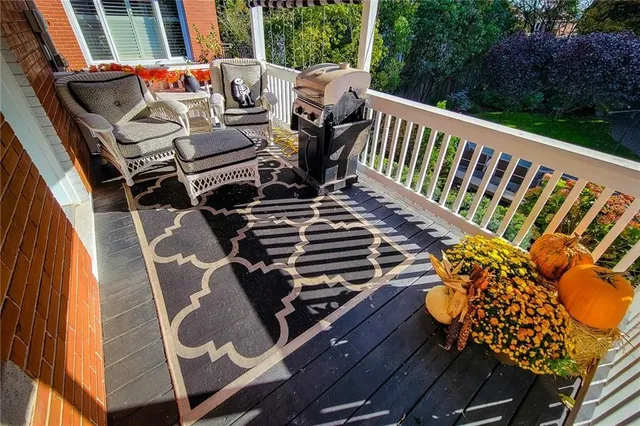 Additional image 38 of 133 CAMERON Ave