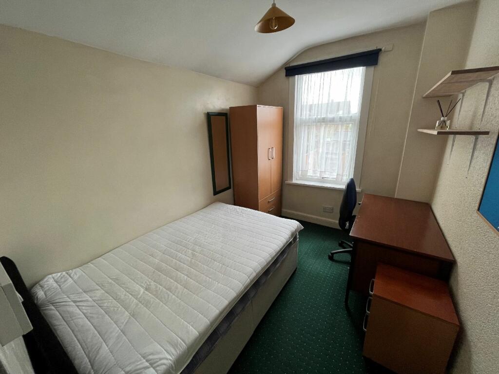 Additional image 6 of Warwards Lane, Selly Park, Birmingham, West Midlands, B29