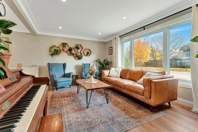 Additional image 3 of 8 Grenoble Rd