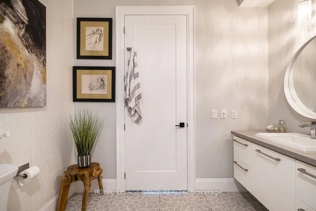 Additional image 19 of 181 James St Unit PH6