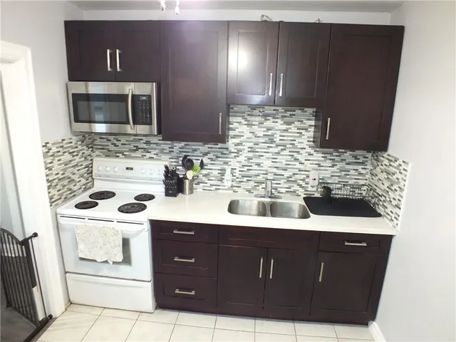 Additional image 7 of 101 ALBANY Ave