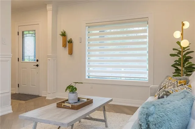 Additional image 12 of 564 ABERDEEN Ave