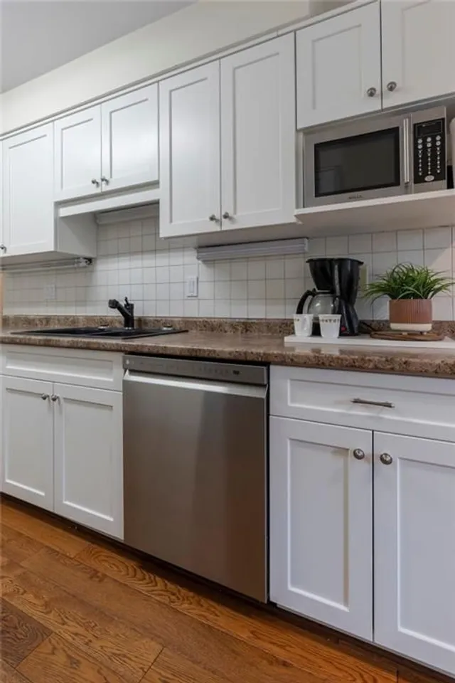 Additional image 19 of 30 OSLER Dr Unit 6