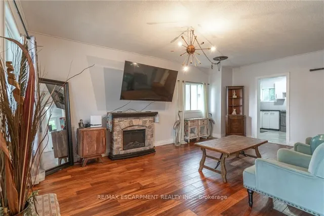 Additional image 3 of 15 Agnes St