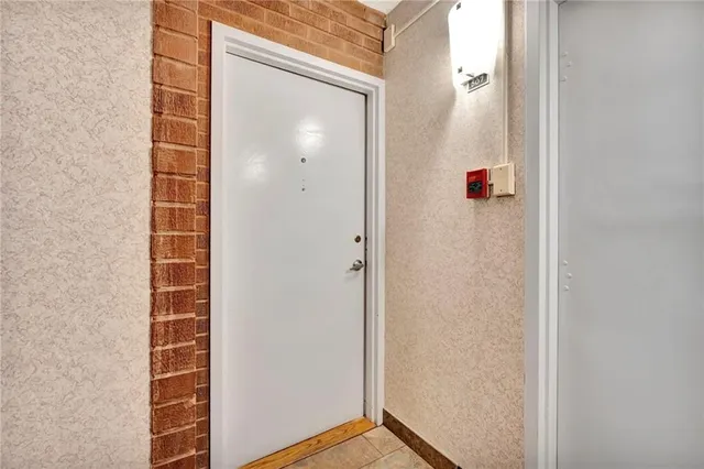 Additional image 5 of 1966 MAIN St Unit 507