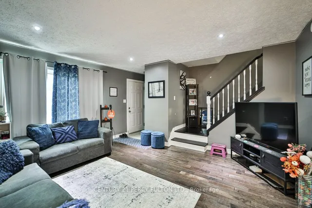 Additional image 5 of 102 Neil Ave