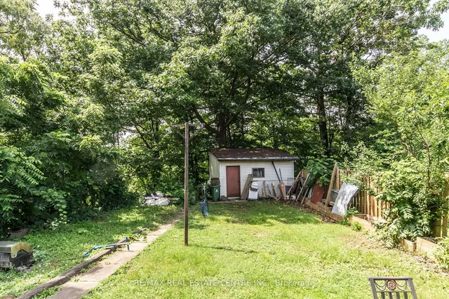 Additional image 35 of 404 Queenston Rd