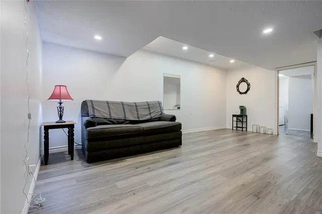 Additional image 34 of 1328 UPPER SHERMAN Ave Unit 9