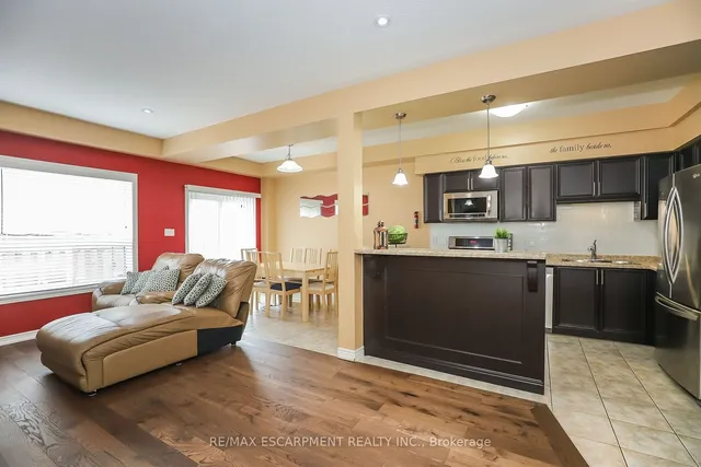 Additional image 3 of 51 Redcedar Cres