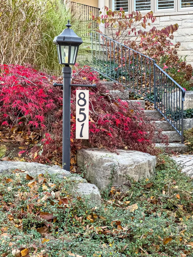 Additional image 4 of 851 Mewburn Rd