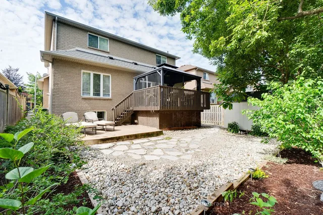 Additional image 39 of 72 Sidney Cres