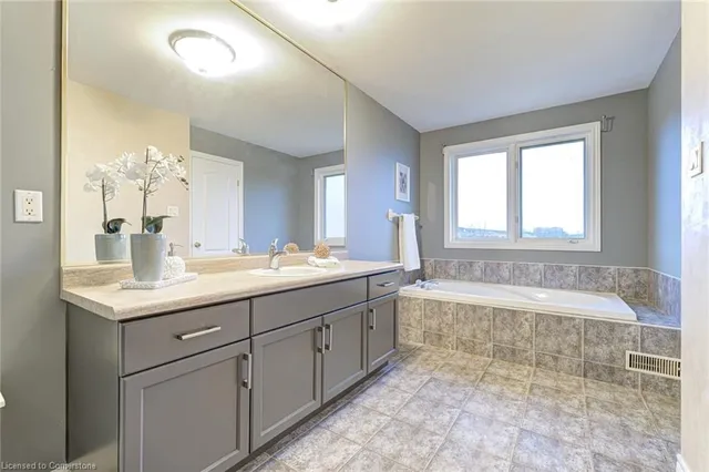 Additional image 24 of 487 Dewitt Rd