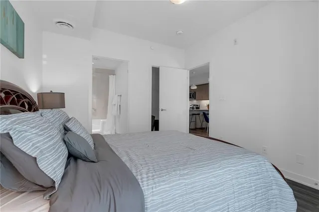 Additional image 17 of 16 MARKLE Cres Unit 213