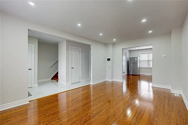 Additional image 6 of 192 WENTWORTH St