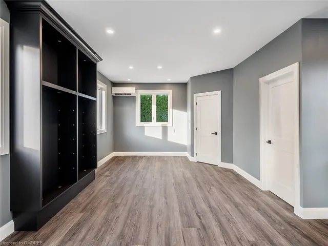 Additional image 35 of 1514 Centre Rd