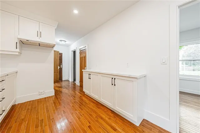 Additional image 35 of 116 LYNDEN Rd