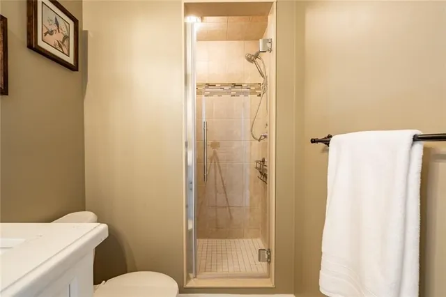 Additional image 22 of 82 COLE St