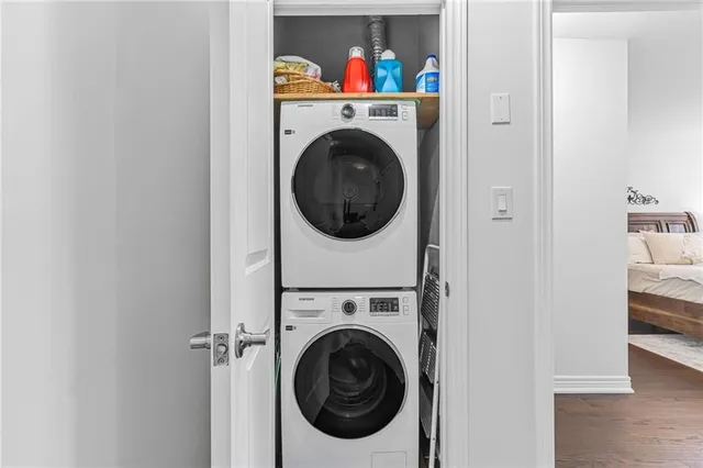 Additional image 28 of 350 CONCESSION St Unit 303