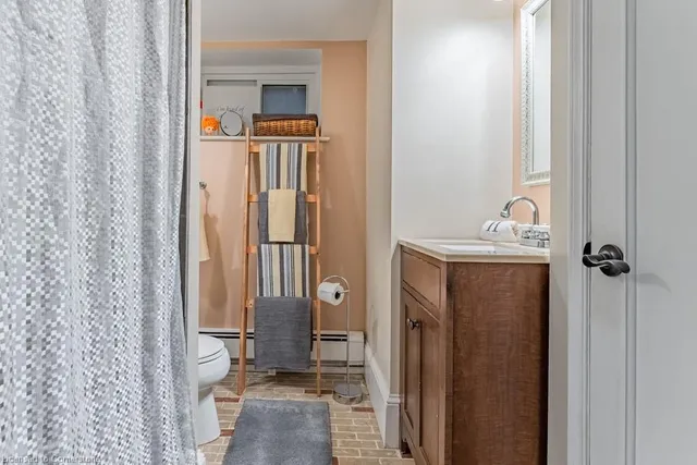 Additional image 35 of 98 Sherman Ave