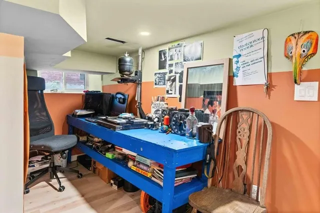 Additional image 37 of 120 GIBSON Ave