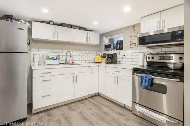 Additional image 18 of 224 Brucedale Ave