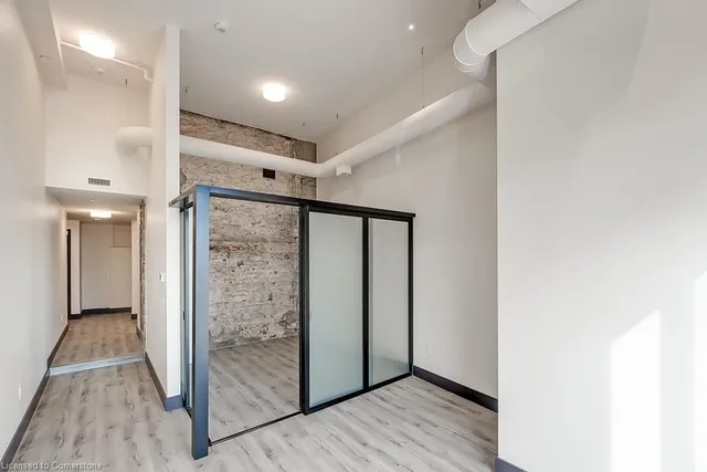 Additional image 10 of 121 King St Unit 106