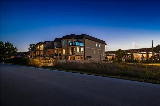 Additional image 39 of 1083 BEACH Blvd