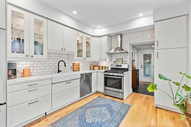 Additional image 15 of 120 GIBSON Ave