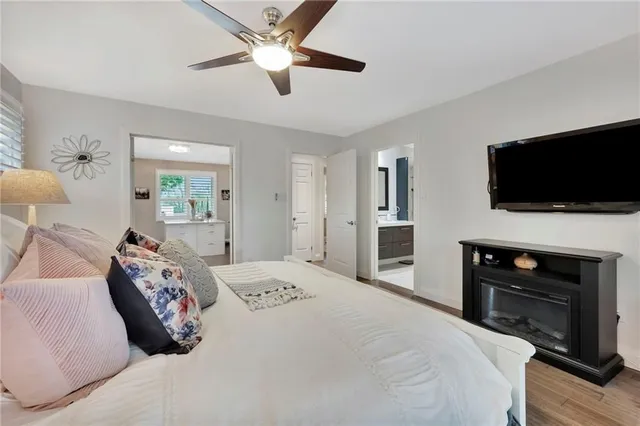 Additional image 13 of 240 PARKSIDE Dr