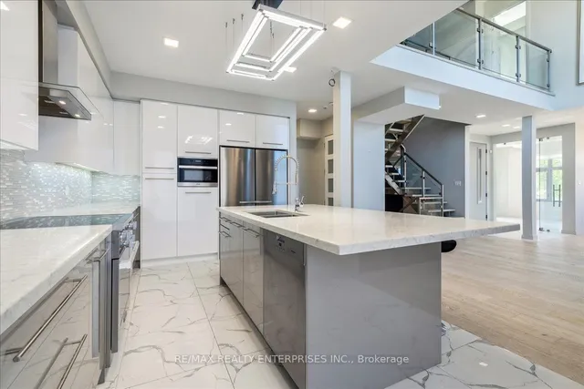 Additional image 12 of 4 Sunrow Gate