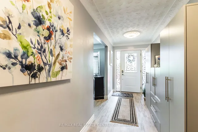 Additional image 4 of 404 Queenston Rd