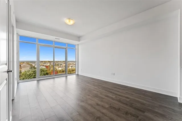 Additional image 9 of 460 Dundas St Unit 803