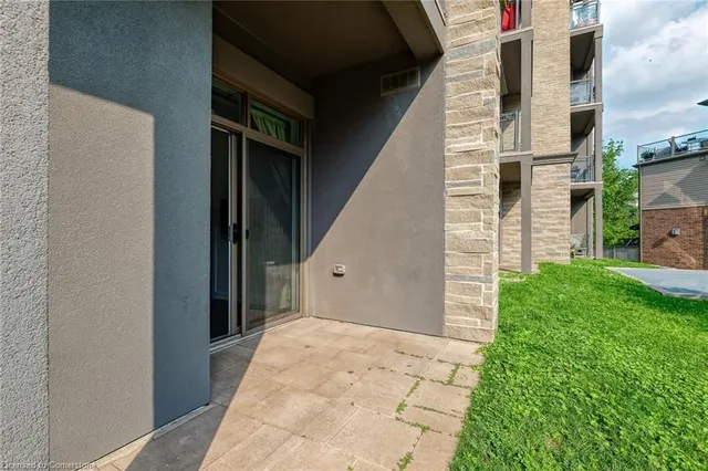 Additional image 22 of 35 Southshore Cres Unit 111