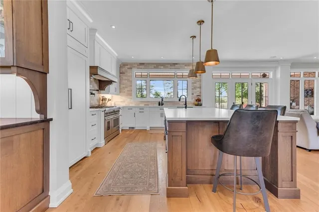 Additional image 12 of 42 PARSONAGE Rd