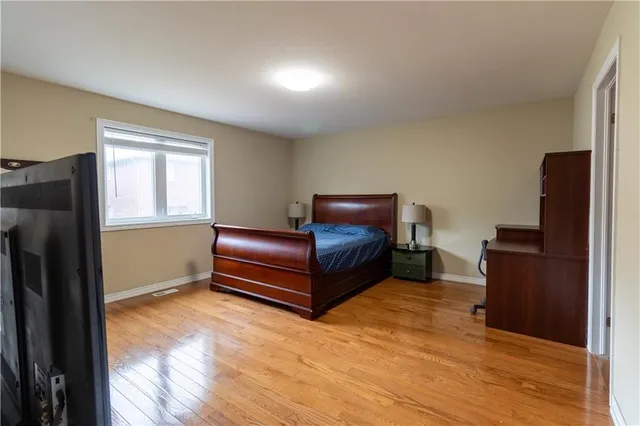 Additional image 12 of 59 KOPPERFIELD Lane