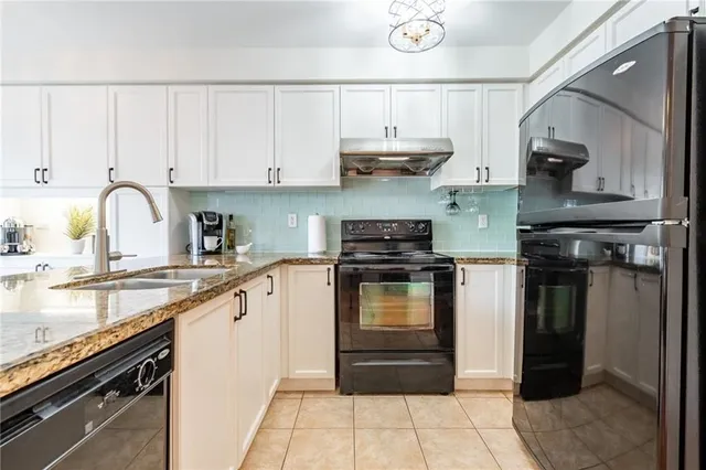 Additional image 8 of 67 GOLDEN IRIS Cres