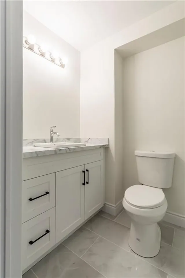 Additional image 32 of 100 BEDDOE Dr Unit 92