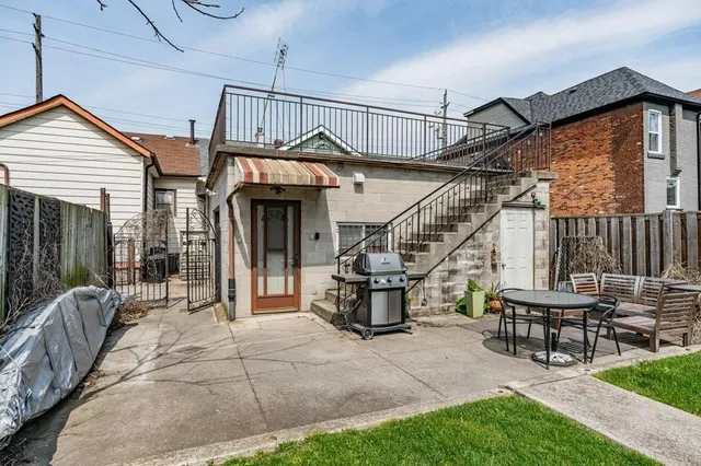 Additional image 42 of 350 JOHN St