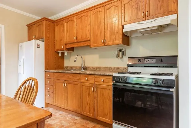 Additional image 28 of 34 BALDWIN St