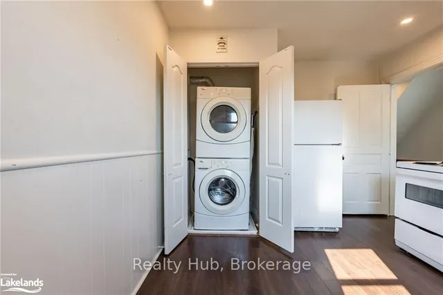 Additional image 34 of 162 AVONDALE St